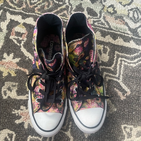 All Star Converse with flowers - Picture 3 of 4